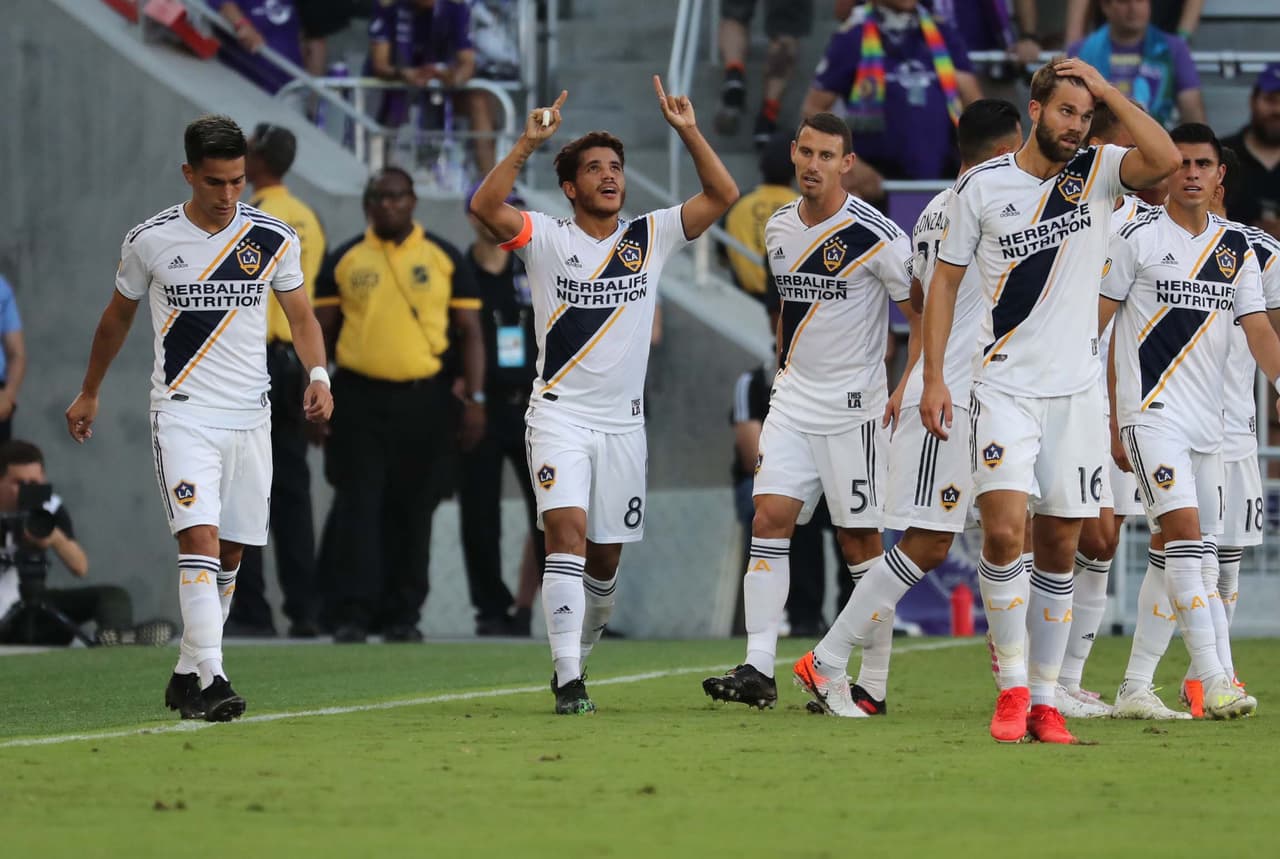 La victoria permite a LA Galaxy sumar 25 puntos en el tercer lugar de la Conferencia Oeste luego de cortar su mal momento con cuatro derrotas consecutivas.