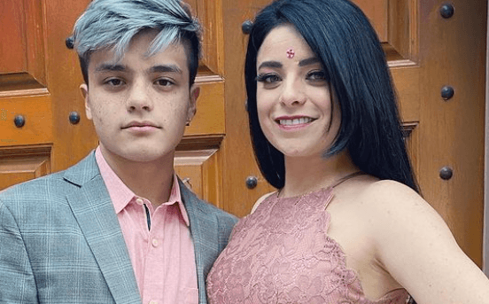 El joven actor reaccionó con sorpresa al escuchar las declaraciones y enterarse de esa manera que las amigas de Violeta han mostrado interés en él.