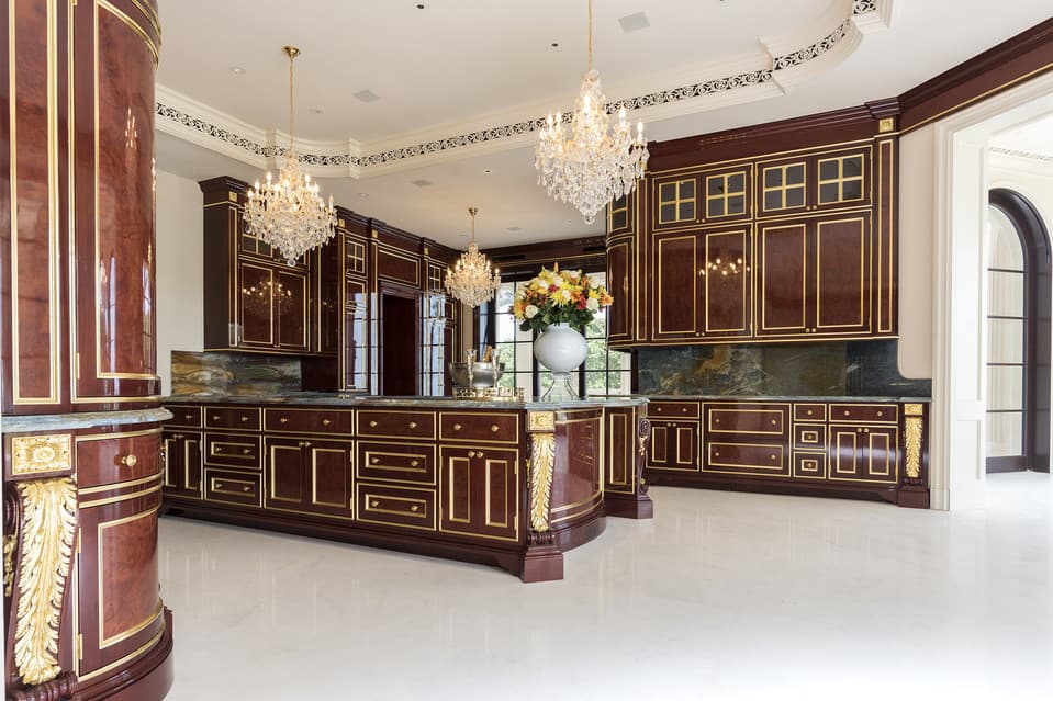 Esta misma casa fue puesta a la venta en el 2014 por un poco menos, $139 millones.