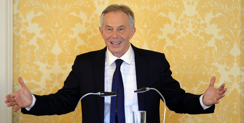 El exprimer ministro Tony Blair en una conferencia de prensa respondiendo al Informe Chilcot