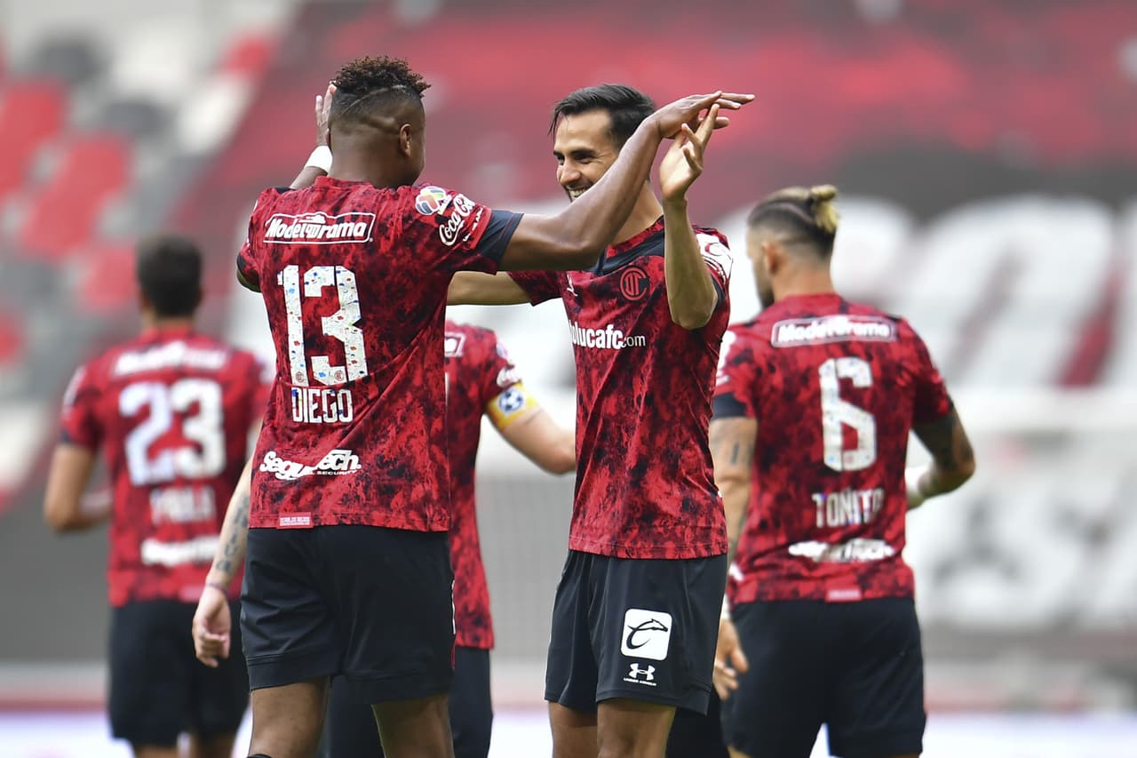 Toluca se impone con autoridad a un América que cometió errores defensivos que fueron aprovechados por el cuadro local.