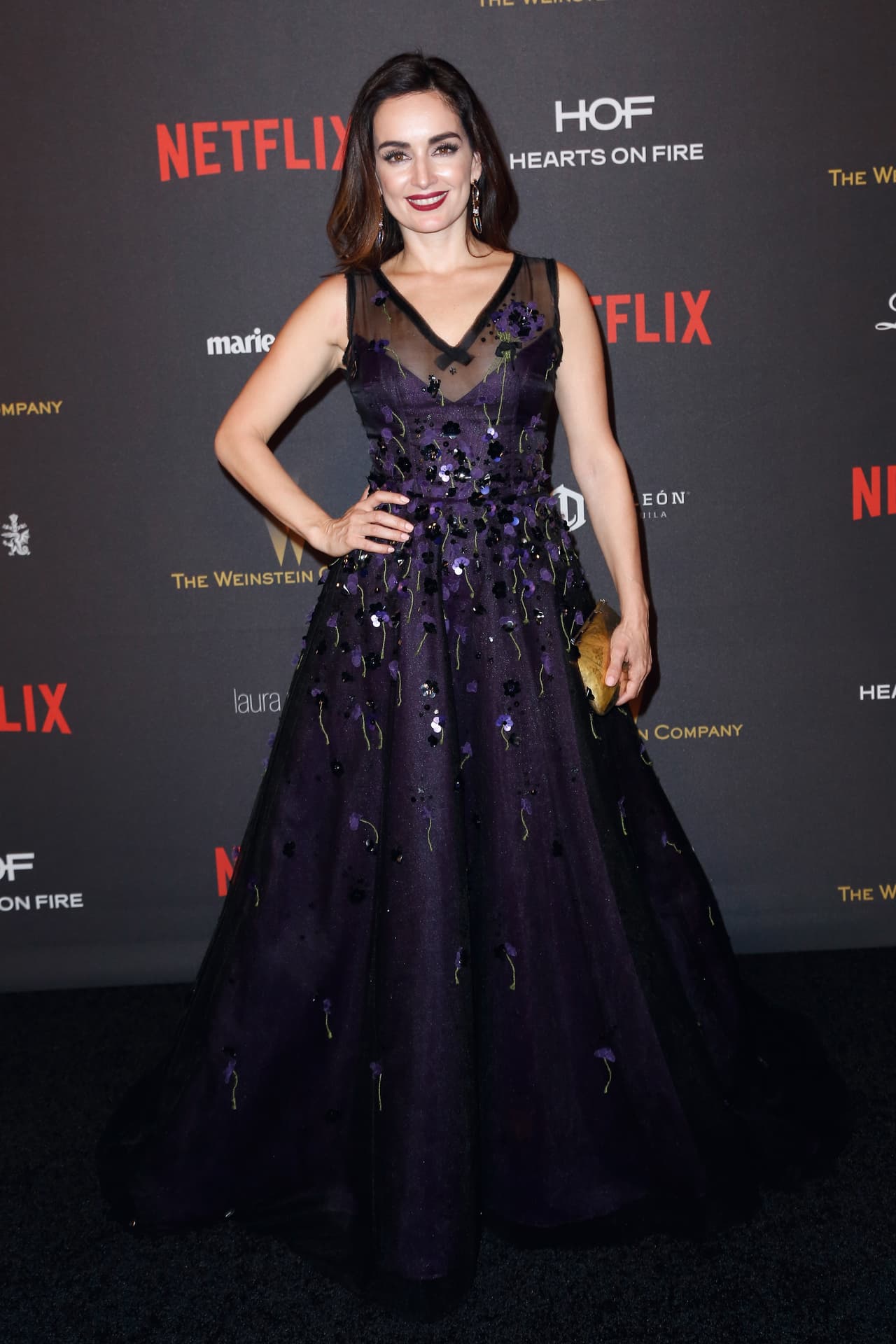 Su vestido estaba hermoso, aunque hubiéramos preferido que se recogiera la melena.