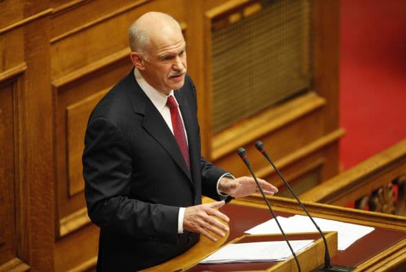 El primer ministro griego, George Papandreu, destacó ante los diputados que estaba "decidido" a llevar a cabo los cambios necesarios para sacar al país de la crisis.