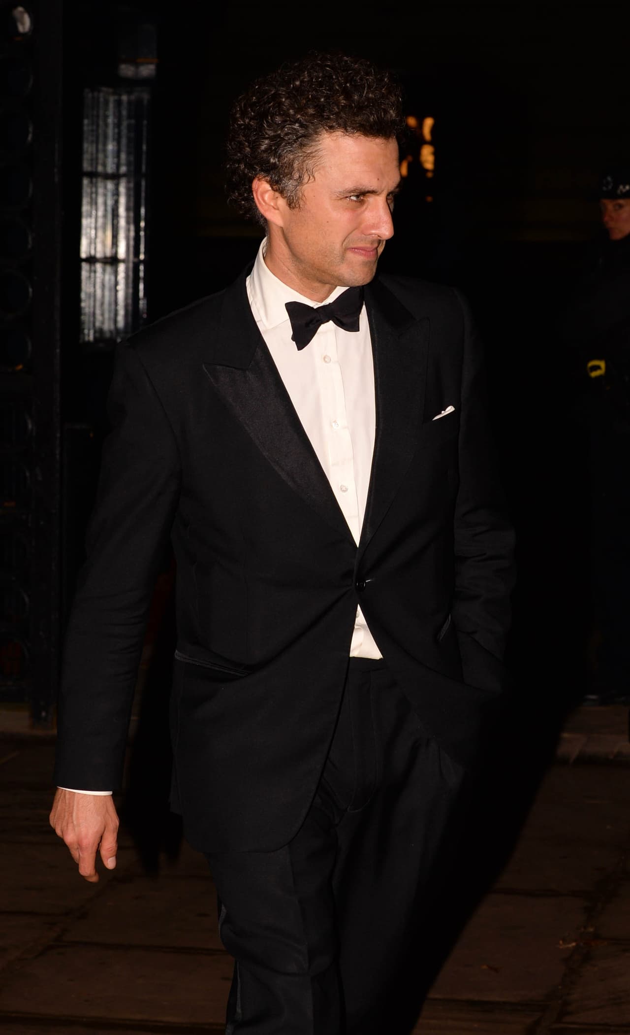 De acuerdo con 
<b><a href="https://www.dailymail.co.uk/news/article-7171247/Prince-Georges-teacher-set-marry-Prince-Williams-best-friend.html" target="_blank">Daily Mail</a></b>, que también retomó la información del The Sunday Times, uno de los amigos de la pareja dijo en abril pasado que “Están muy felices y han estado saliendo desde hace algunos meses. 
<b>Es una relación seria</b>”.