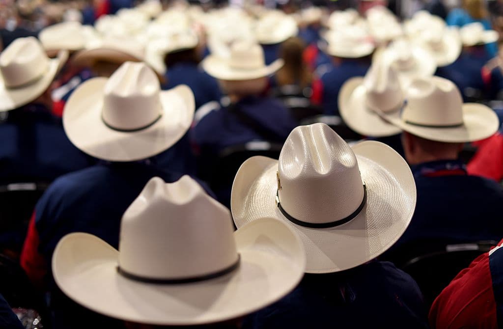 En la Convención de Cleveland Trump rompe el protocolo desde el primer día