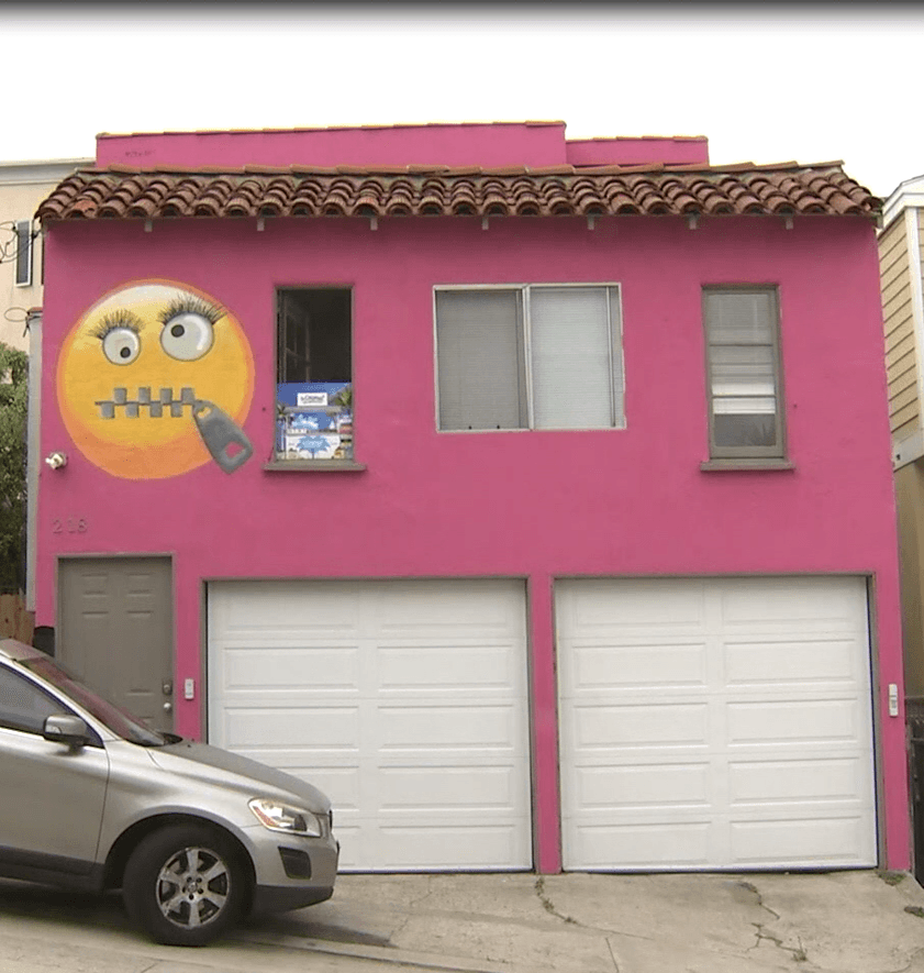 Y aun cuando para los niños la casa es cómica, para visitantes un punto obligado de selfies, para su dueña e una obra de arte, para vecinos es el símbolo de una batalla que no terminó en el concilio de la ciudad.
<br>