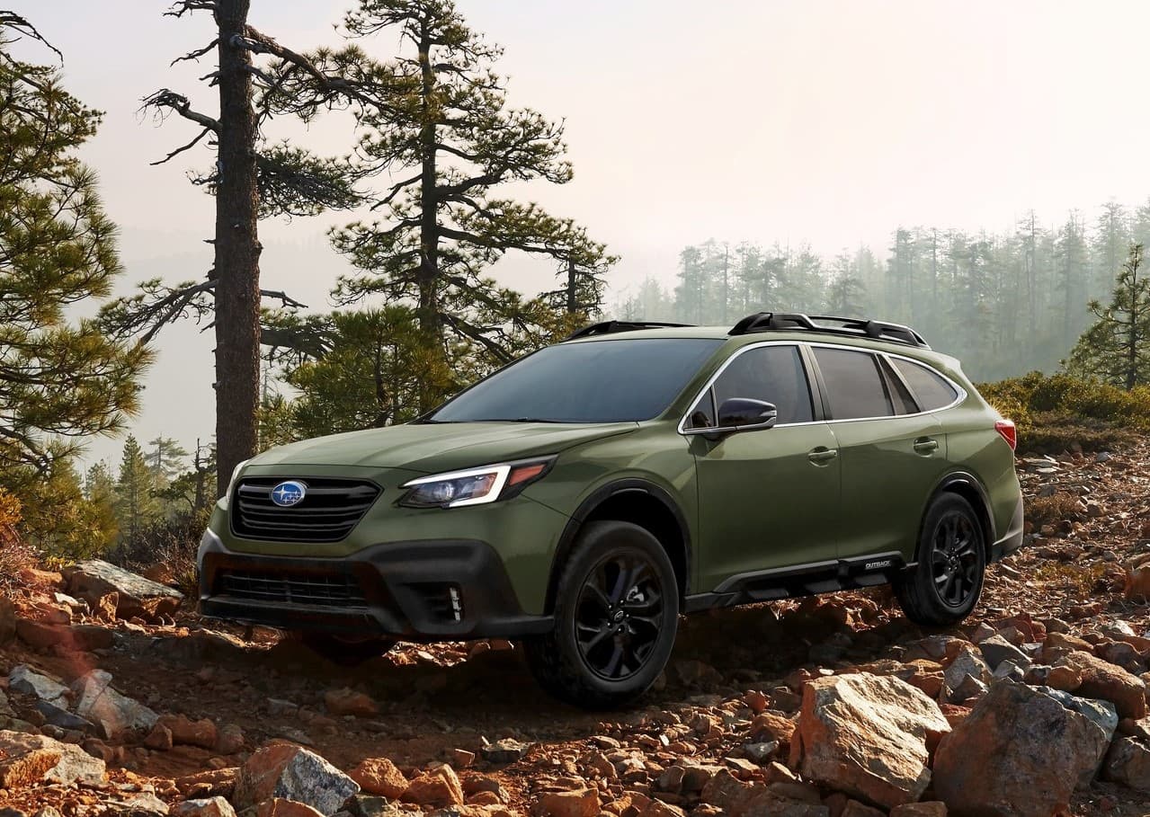 <h3 class="cms-H3-H3"><b>2do. lugar en el segmento de las SUV compactas</b></h3>
<br>
<br>
<u><b>Subaru Outback</b></u>
<br>
<br>
<b>Puntaje general: </b>8.1 de 10
<br>
<b>Calificación de seguridad promedio de la NHTSA: </b>5.0 de 5.0