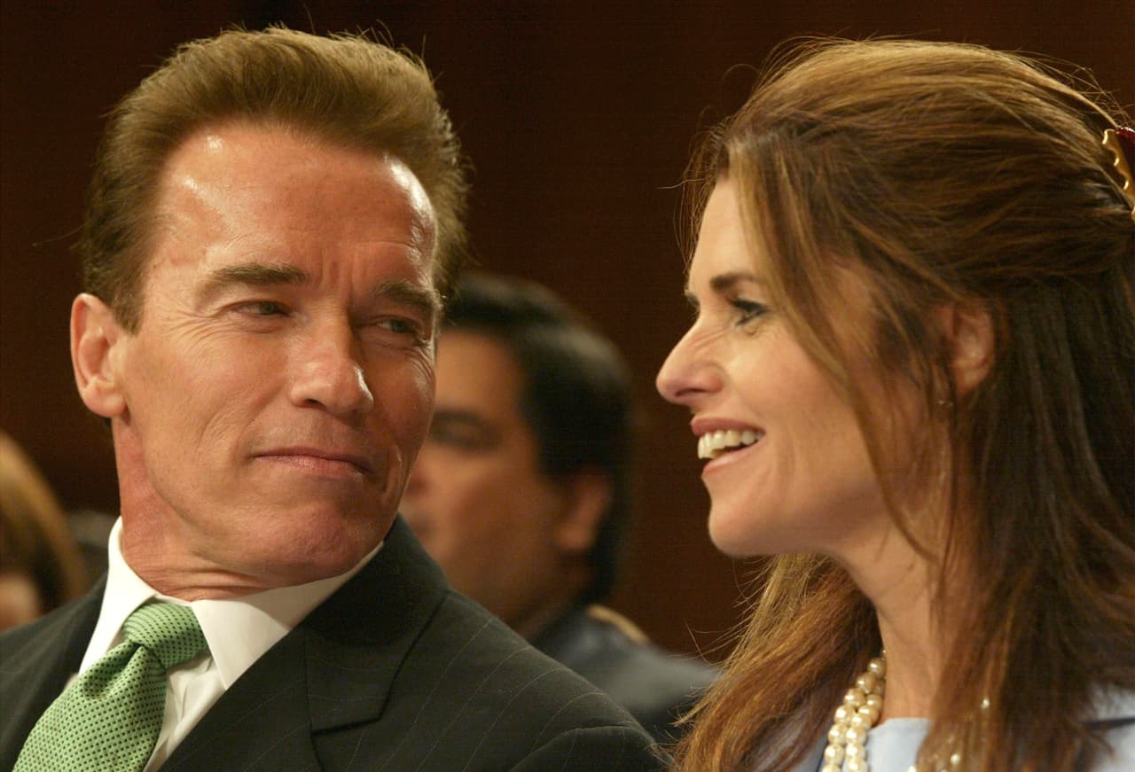 Fue en 2011 que Arnold Schwarzenegger le pidió perdón de manera pública a su entonces esposa Maria Shiver, esto con motivo del hijo que tuvo con una exempleada doméstica cuando ellos aún estaban casados.
