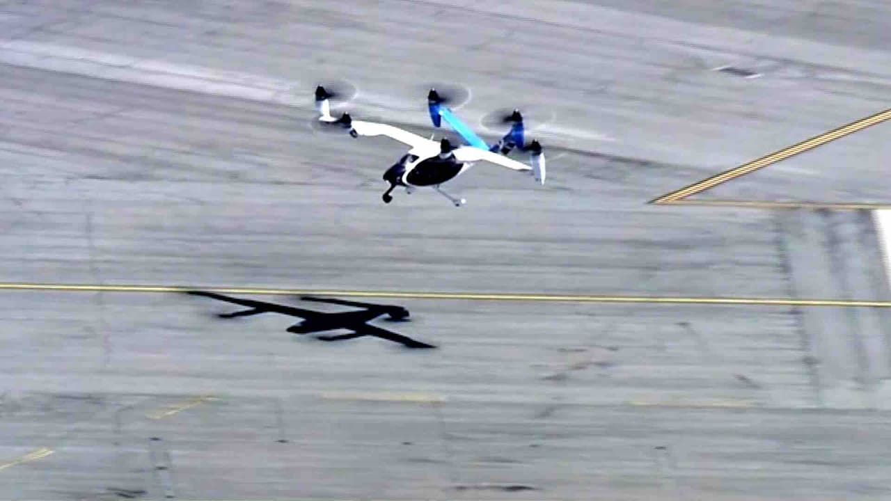 Despega del aeropuerto JFK el primer taxi aéreo eléctrico a Manhattan