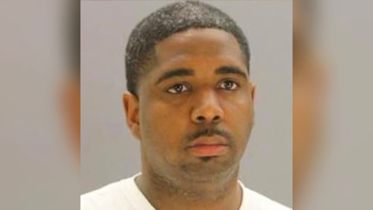 Vásquez dijo que, “cualquier error que se haya cometido en la investigación del caso va a poner un peso negativo para cualquier investigación en el futuro. Pero a la vez es importante entender que no hay un estatus de limitación de tiempo para presentar cargos de homicidio en el estado de Texas. Ese tipo de cargo se puede presentar en un año, dos años, o cinco años desde el día de hoy o en más tiempo”.
<br>