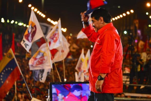 Los seguidores chavistas marcharon por las principales avenidas del centro de Caracas en el último día de una campaña de apenas 10 días para elegir al sucesor del fallecido presidente Hugo Chávez.