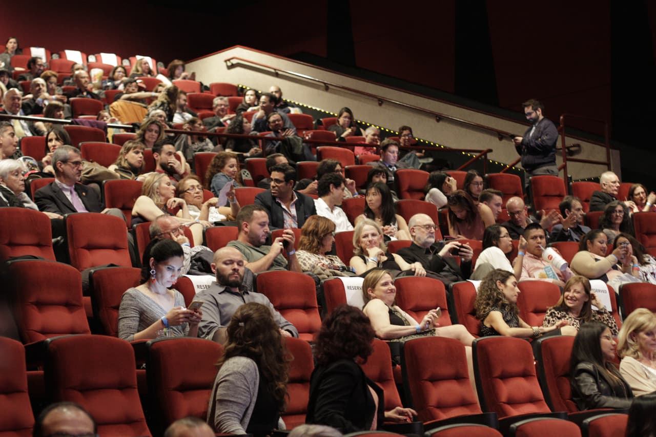 Los boletos cuestan entre 10 y 13 dólares. Pero por 120 dólares puedes obtener el pasaporte del evento que te incluye 12 películas.