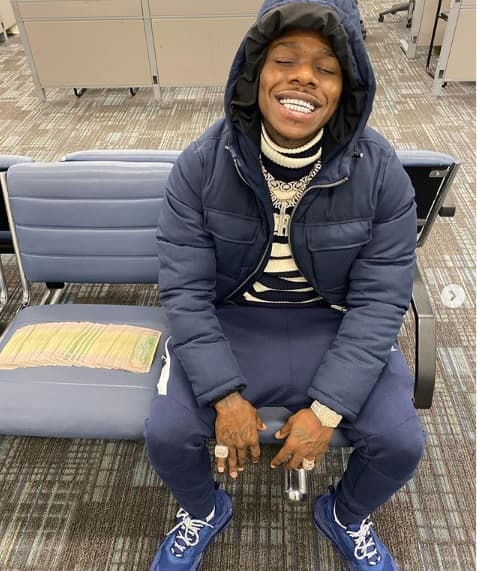 "Tenía a mi excelente equipo de producción de videos […] Lo que tenemos es 
<b>video y audio de alta calidad</b> de mí haciendo todo, menos resistir el arresto. Y lo vamos a mostrar y verán lo sucio que está Departamento de Policía de Charlotte-Mecklenburg", advirtió.