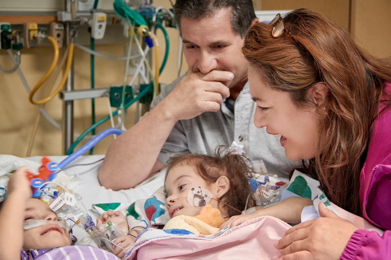 "Ha sido genial ver a las niñas una junto a la otra de nuevo", comentó la madre, Aída Sandoval.