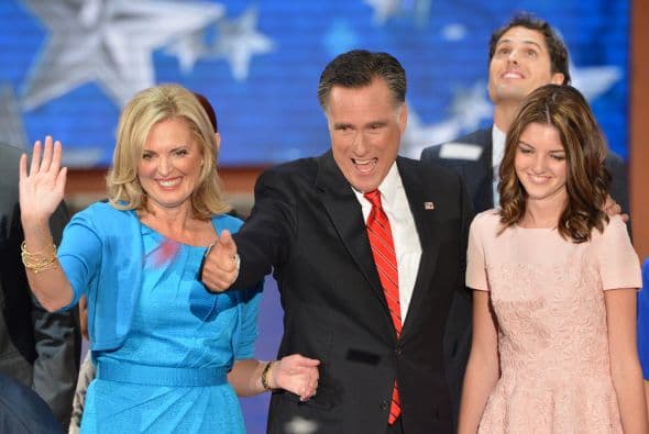 29 de agosto. El ex gobernador de Massachusetts, Mitt Romney, es nominado a la presidencia por el Partido Republicano. Romney se enfrentó al presidente Barack Obama en las elecciones del martes 6 de noviembre.