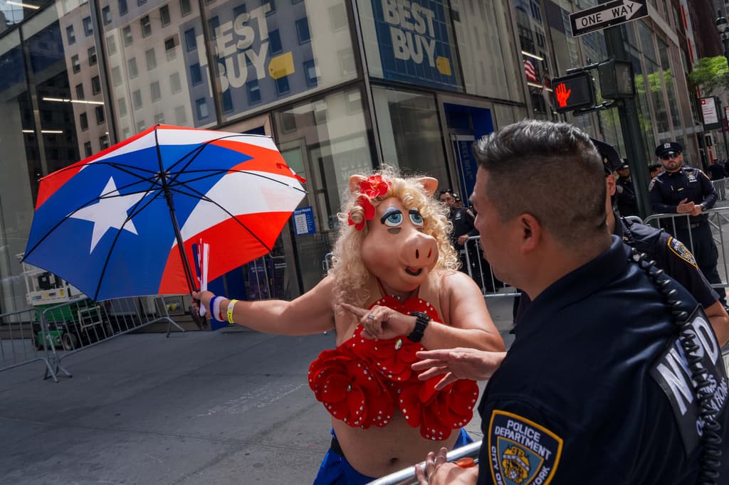 Clamor por un "Puerto Rico Libre" desde el Desfile Nacional Puertorriqueño en Nueva York