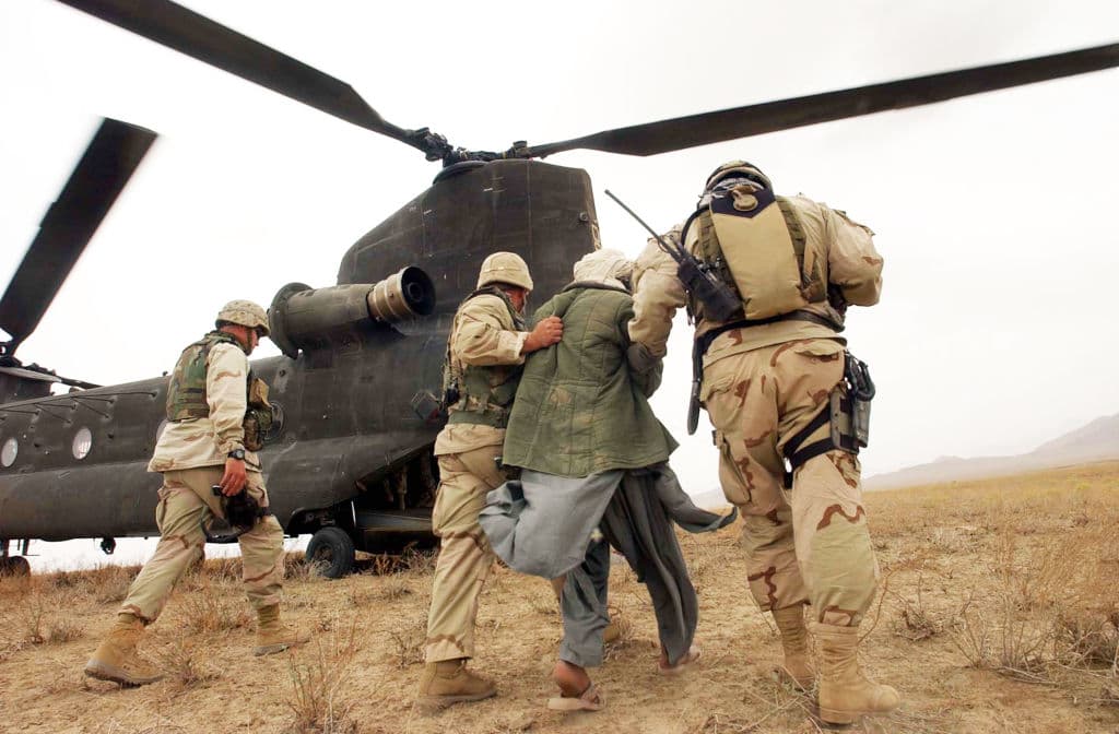 En 2011, 10 años después del ataque, Bin Laden fue localizado en Pakistán y asesinado por soldados americanos, pertenecientes a la Fuerzas Especiales de SEAL.