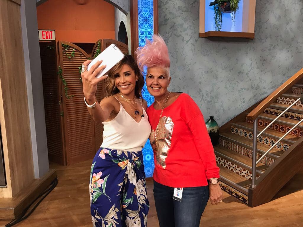 Y Karla hasta aprovechó para tomarse una 'selfie' para el recuerdo.