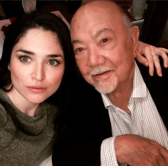 Aunque ya no es la tierna bebé que nos presume a través de sus redes sociales, puedes disfrutar de las actuaciones de 
<b>Wendy González </b>como
<b> Isabel </b>en 
<b>Como dice el dicho de lunes a viernes a las 6PM/5C por Galavisión. </b>