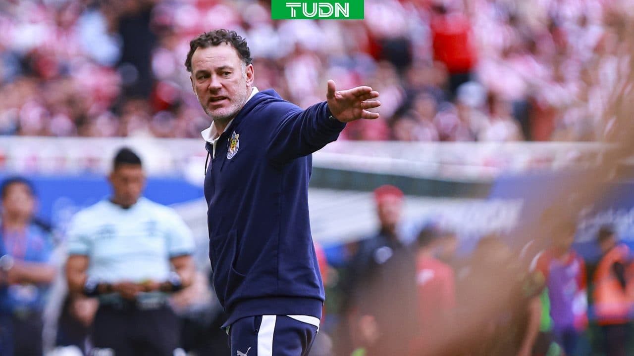 Gabriel Milito está invicto con Chivas en Clásicos ante América y Atlas