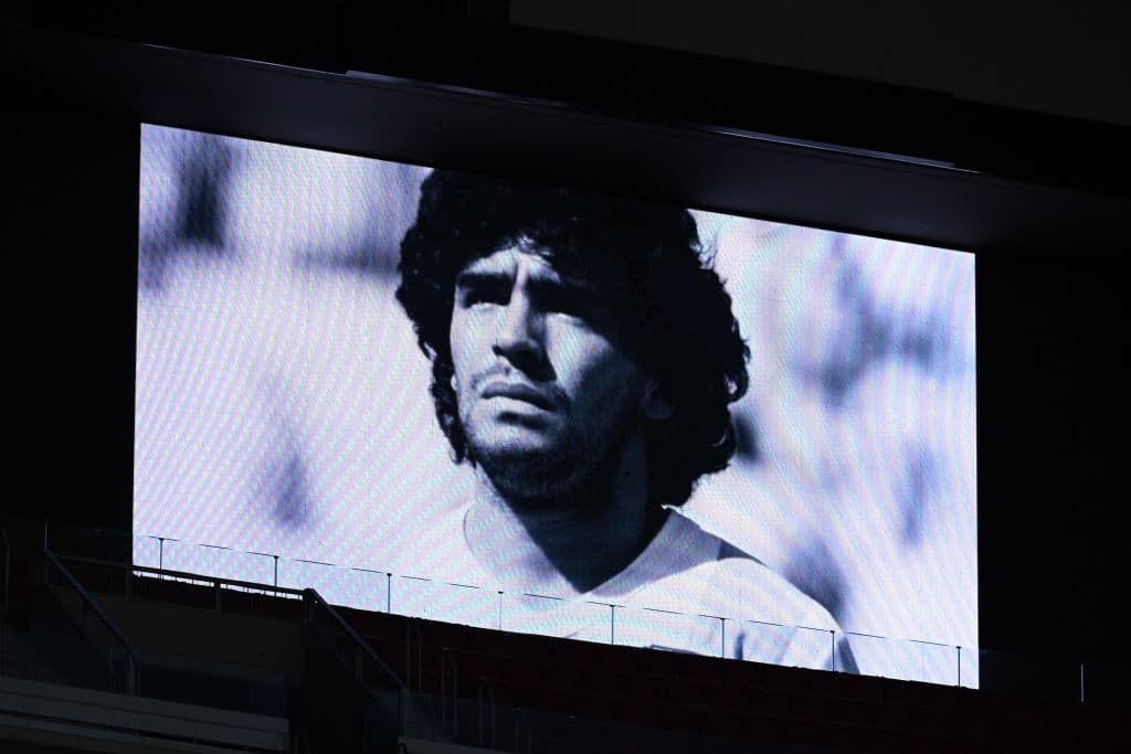 Así se vivieron los homenajes de Diego Armando Maradona en los ocho partidos de la UEFA Champions League.