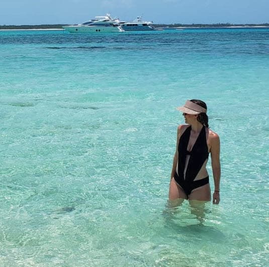 Y es que hace algunos días la protagonista de 'Sortilegio' compartió esta fotografía y su vientre no lucía tan grande.