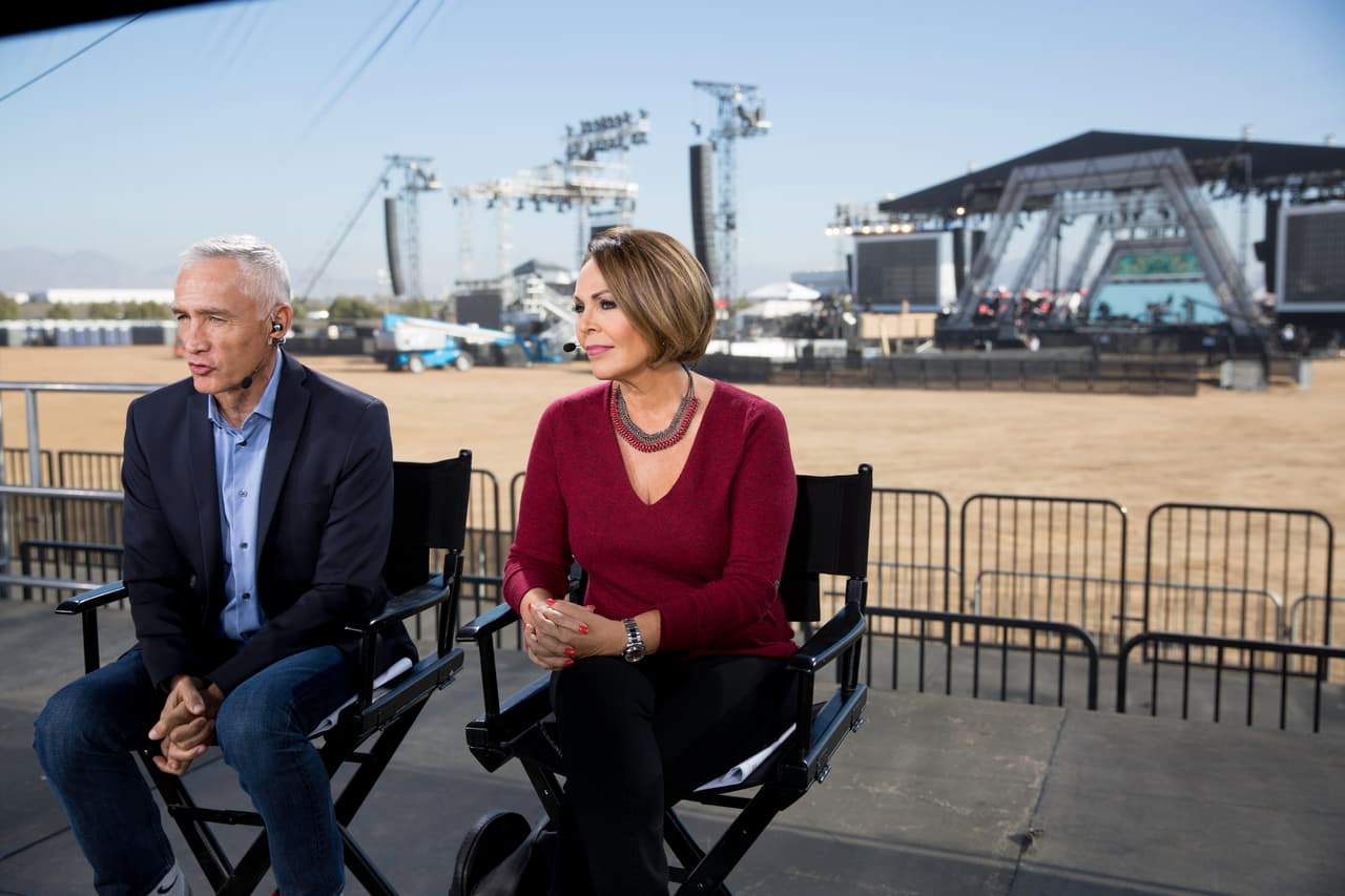 Jorge Ramos y Maria Elena Salinas dijeron ¡presente! y transmitieron el Noticiero Univision desde los predios de RiseUp AS ONE.