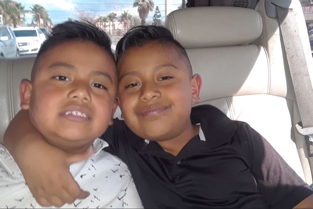 El trágico final de dos hermanitos que murieron por una carrera ilegal de autos en California