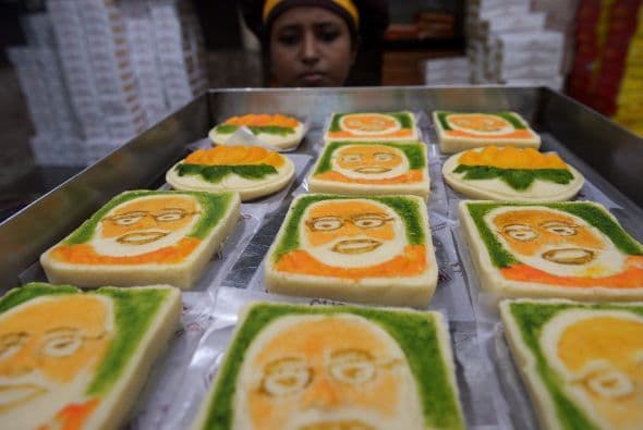 La confitería de una tienda de dulces en India.