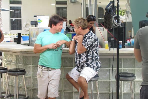 Frank Falcon y Polin interpretaron a dos gays en uno de los sketches.