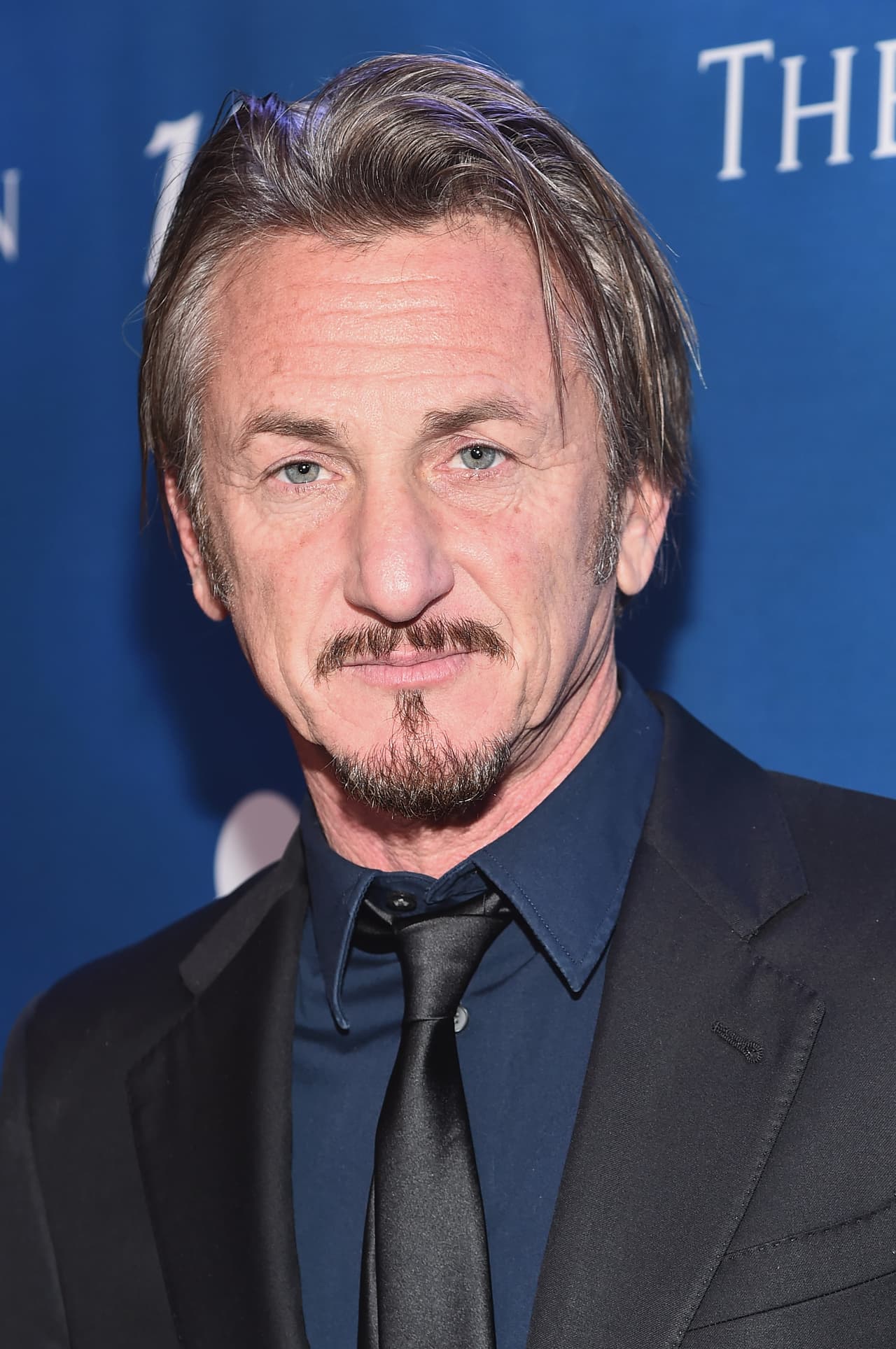 "Pero nadie lo encontró antes que ellos. Nosotros no somos de la DEA u oficiales de inteligencia mexicana", se defiende Penn.