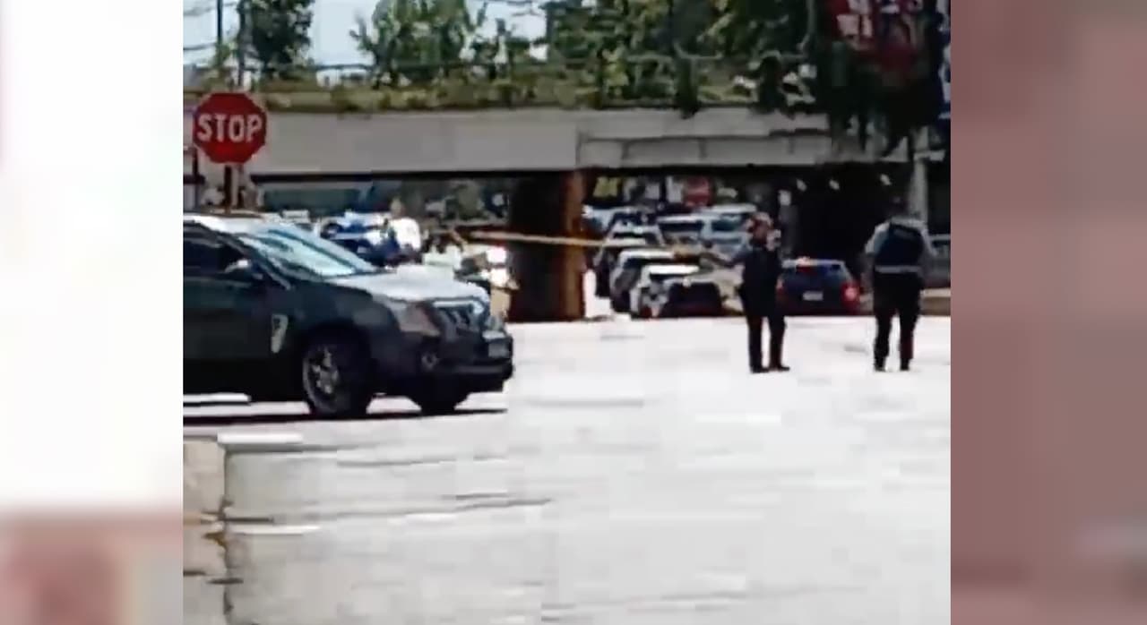 Reportan tiroteo en Departamento de Policía de Chicago; deja al menos 2 heridos