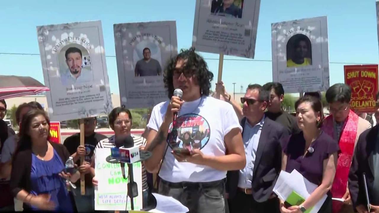 Cumple 12 días huelga de hambre de inmigrantes detenidos en centro de ICE en Adelanto