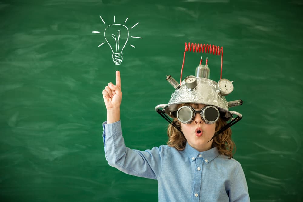 Tienen una personalidad curiosa y calurosa. Suelen ser sociables, el alma de la fiesta, por lo que seguramente son muy populares en su escuela. Como son tan optimistas y divertidos, suelen atraer la atención de los demás, pero también como son muy expresivos y de libre espíritu, disfrutarán conociendo a los demás.