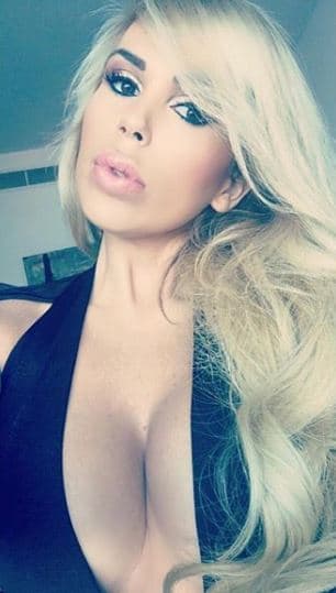 El portal America TV informó que diversos medios han revelado que Alejandra de la Fuente estaría obsesionada con la celebrity Kim Kardashian, hecho que la habría llevado a someterse a diversas cirugías estéticas.