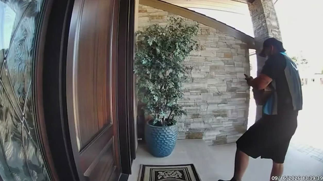 Disfrazados de repartidores de Amazon roban 70.000 dólares en joyas en California