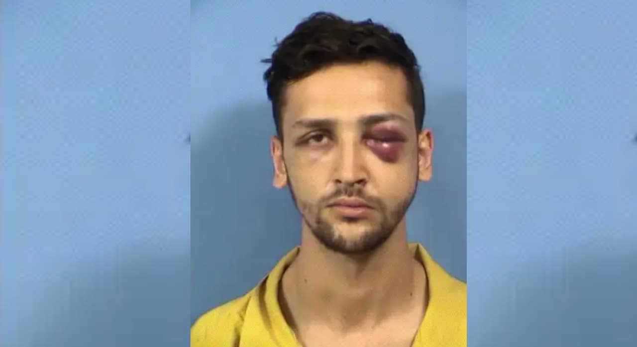 Adam Stone irrumpe en casa donde estaba su exnovia y ahora le niegan derecho a fianza