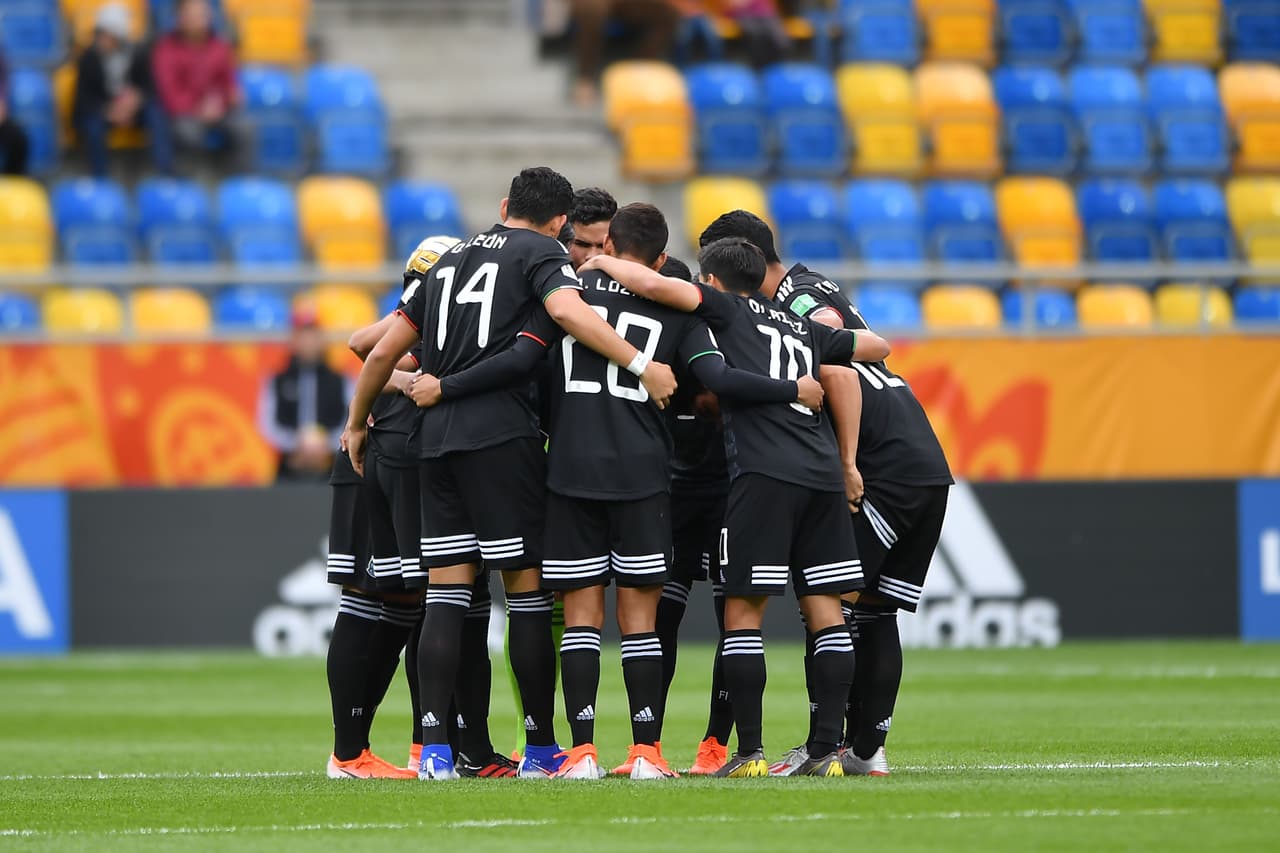 La Selección Mexicana se mostró unida en Gdynia en la previa del partido, con la convicción de lograr un resultado determinante para mantenerse en pie en el torneo.