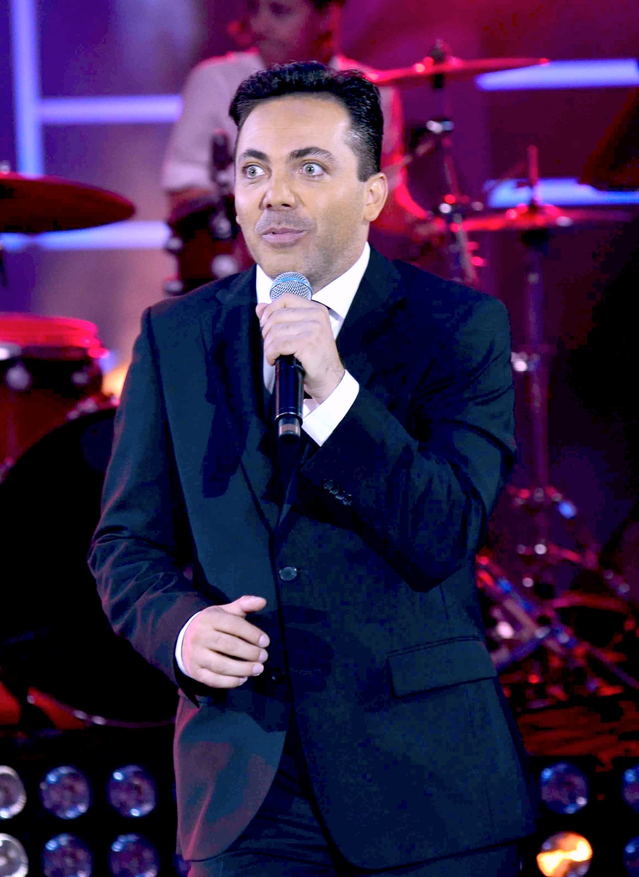 <a href="https://www.youtube.com/watch?v=eBiIv_gy_wQ ">Cristian Castro cantó el himno en la pelea de ‘Canelo’ Álvarez contra Shane Mosley</a> en 2009 y aunque su error fue casi imperceptible el público no lo perdonó. 
<br>