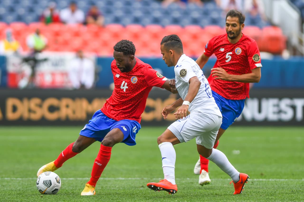 Honduras vino de atrás para derrotar en tanda de penaltis a Costa Rica y quedarse con el tercer lugar en la Nations League.