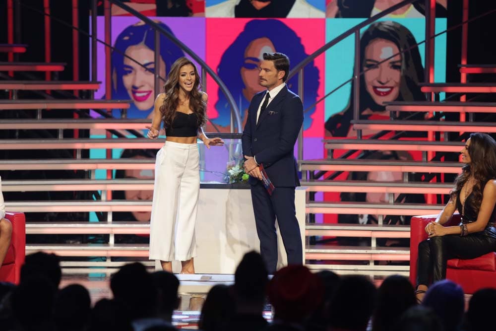 ¿Guatemala o Venezuela? El público tiene el poder de decidir cuál de estas dos bellas completa el grupo de las 12 finalistas. La decisión no está nada fácil, ¡a votar!