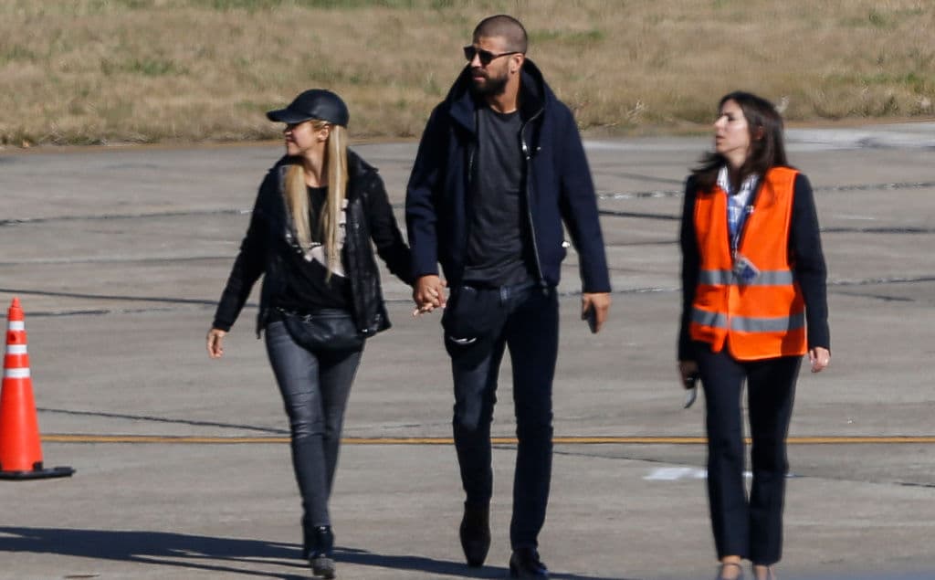 En junio de 2018 
<b>Shakira y Piqué</b> sufrieron el robo de sus pertenencias dentro de su casa de España. Se presume que los responsables podrían ser sus extrabajadores. 
<br>