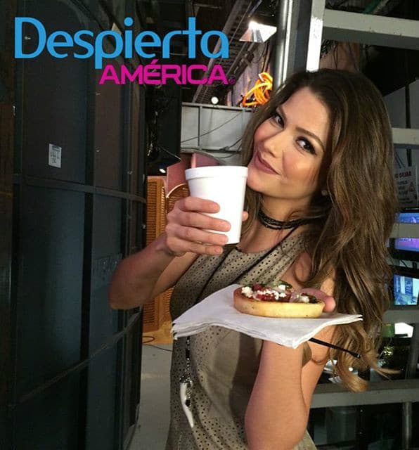 ¡Ana Patricia desayunó muy rico! (10 de marzo, 2016)