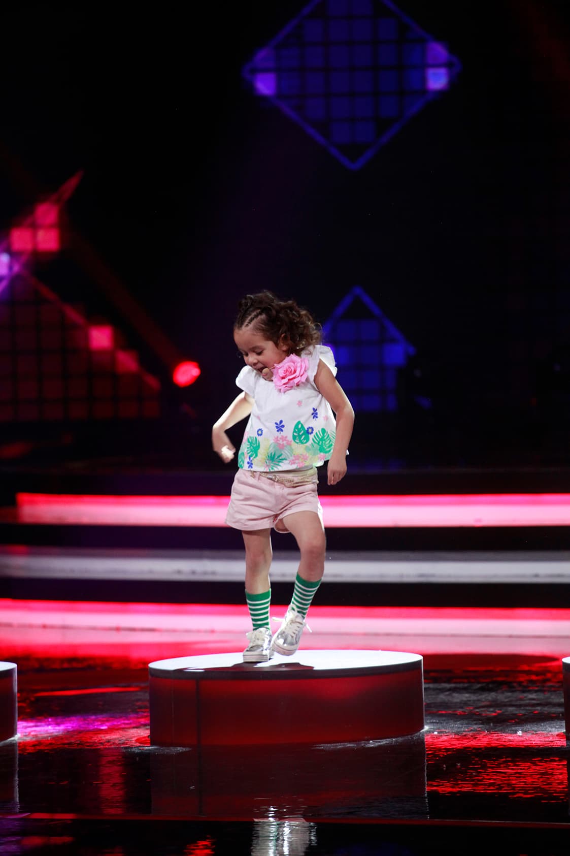 Mucho menos Danna, nuestra nueva reina del reggaeton.