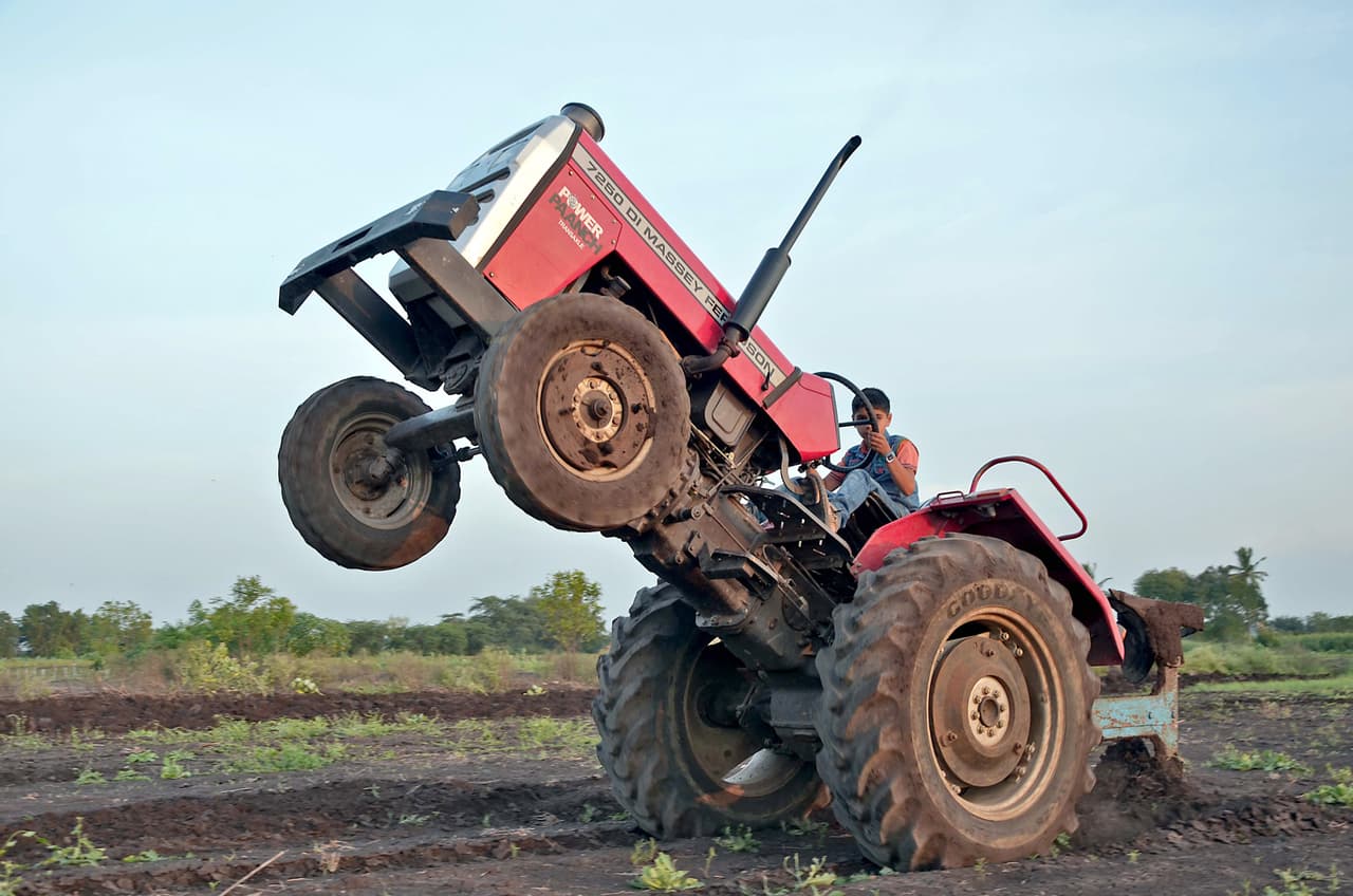 ¡Es increíble lo que Ratanjith Patil puede hacer tras el volante!