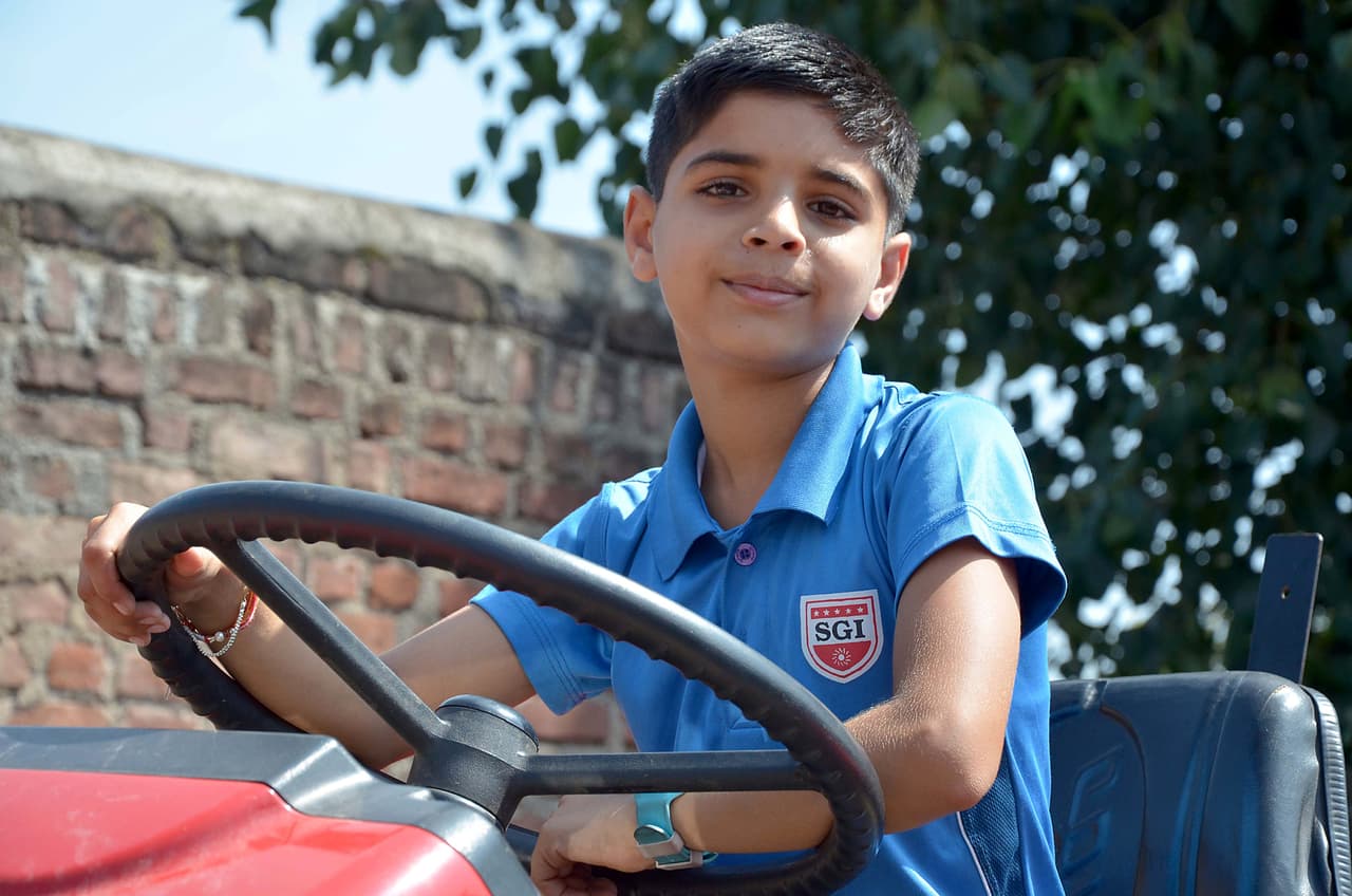 Él puede hacer 'wheelies' y 'drifts' sin ningún problema.