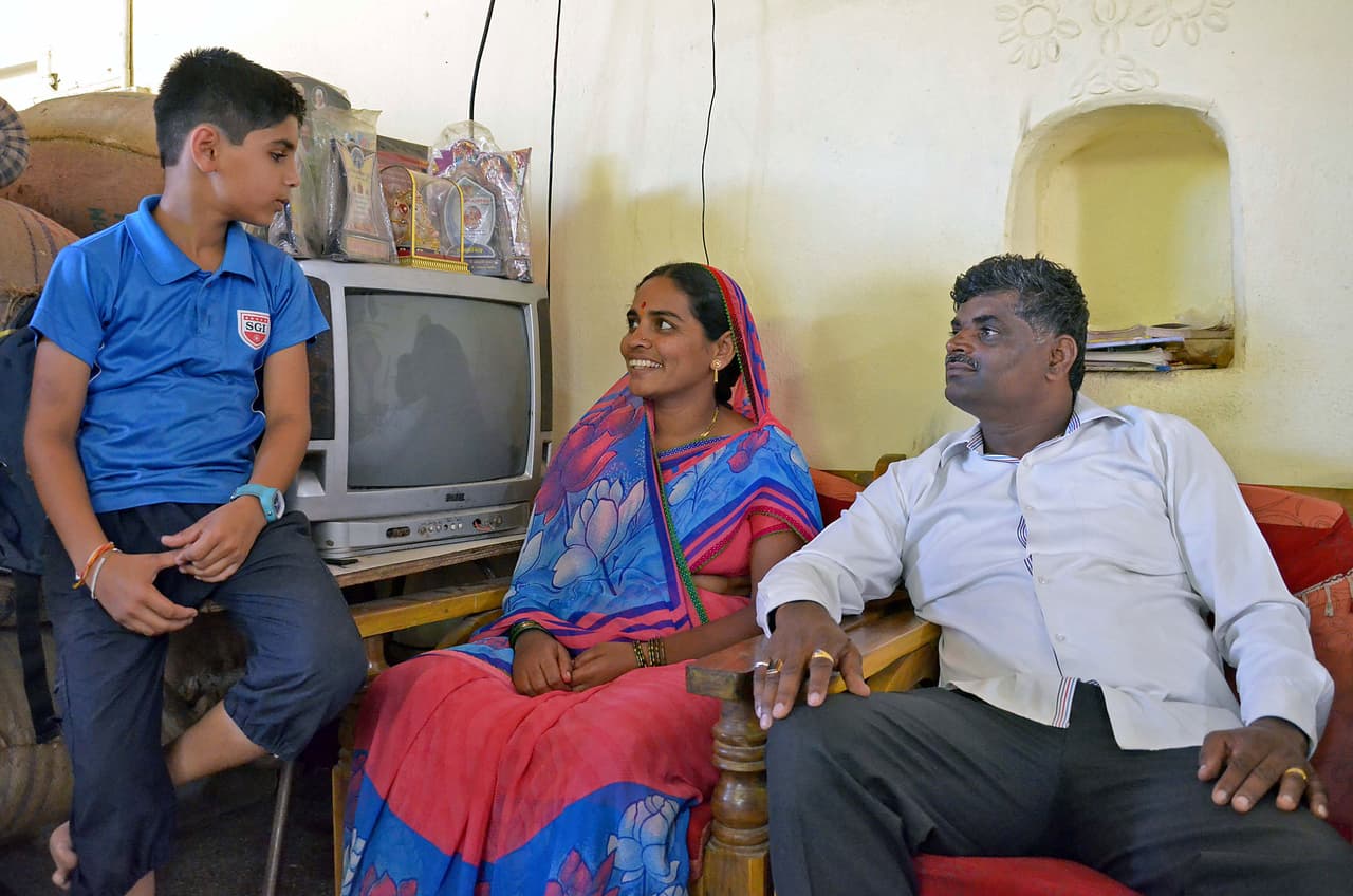 Muchos jovencitos pasan su niñez en la bicicleta o la patineta, pero no él.