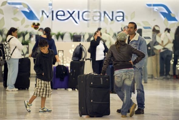 85 MILLONES DE PESOS- Usuarios de la aerolínea presentaron denuncias tras el paro de Mexicana, las cuales alcanzaron un total de 85 millones de pesos (poco más de $6 millones).
