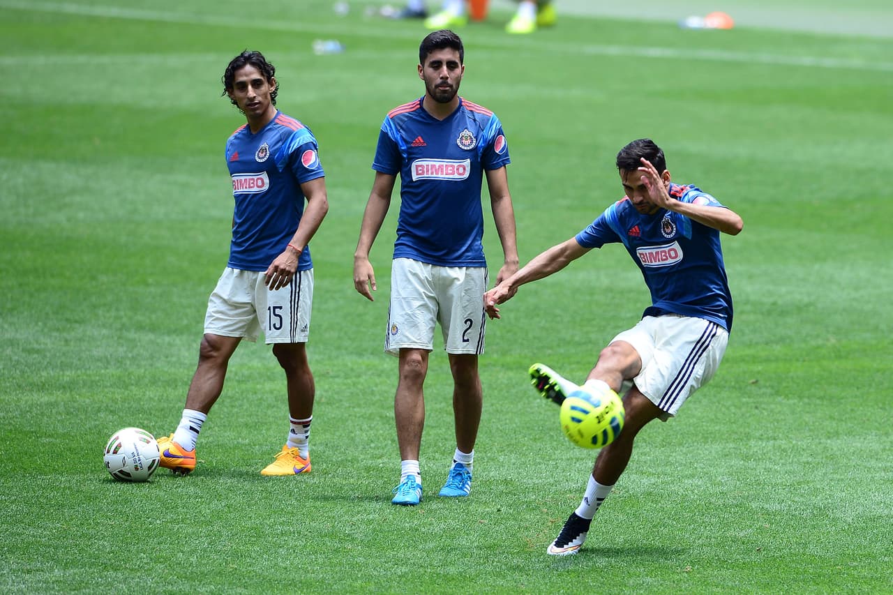 Chivas viajó con equipo completo a Torreón