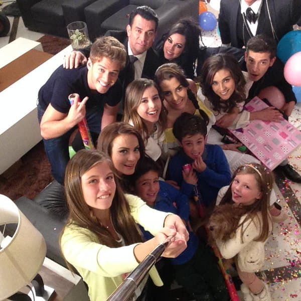 Esta familia se metió a millones de hogares en todo el mundo, pues la historia se transmitió en lugares como Venezuela, Panamá, España y 19 países más. ¿Recuerdas esta adorable historia?